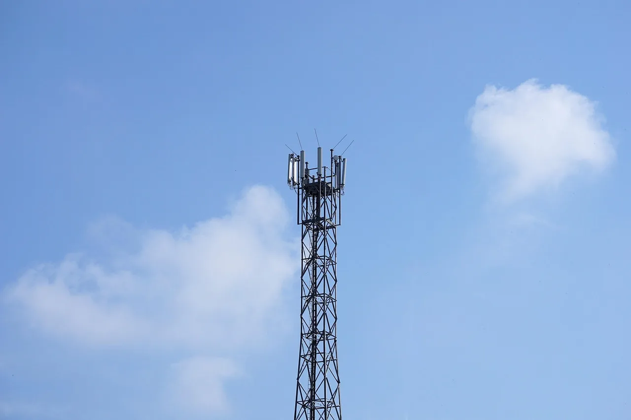 radio tower, tower, antenna, transmission mast, broadcast tower, wireless, cellular, radio technology, radio antenna, communication, reception, channel, radio mast, radio relay, telecommunications masts, mast, send, cellular antenna, range, technology, cellular network, building, heaven, radio tower, radio tower, radio tower, radio tower, radio tower, mast. 5g business internet features worth understanding